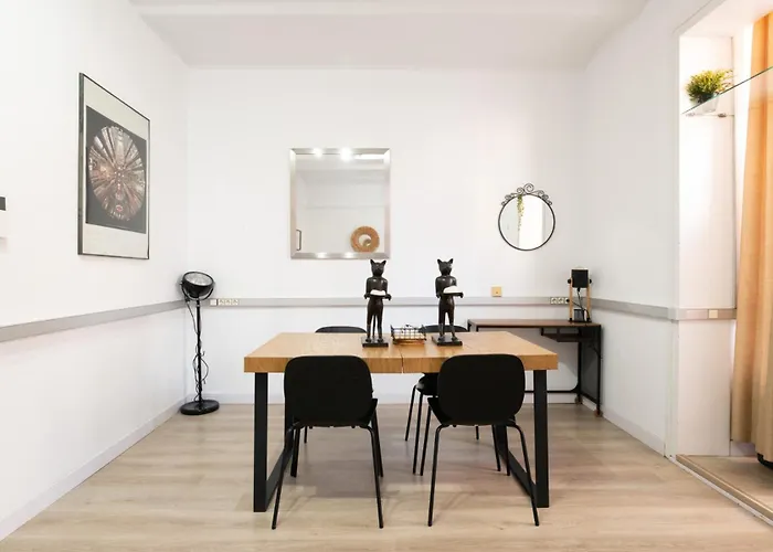 Sagrada Familia Comfy Apartment *