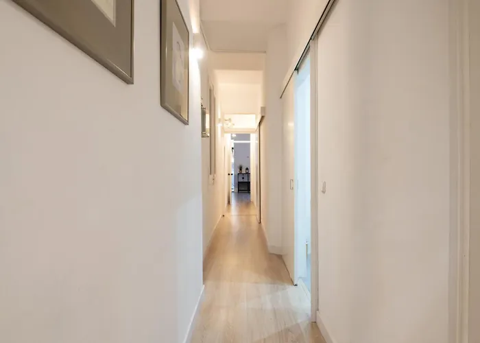 Sagrada Familia Comfy Apartment Barcelona